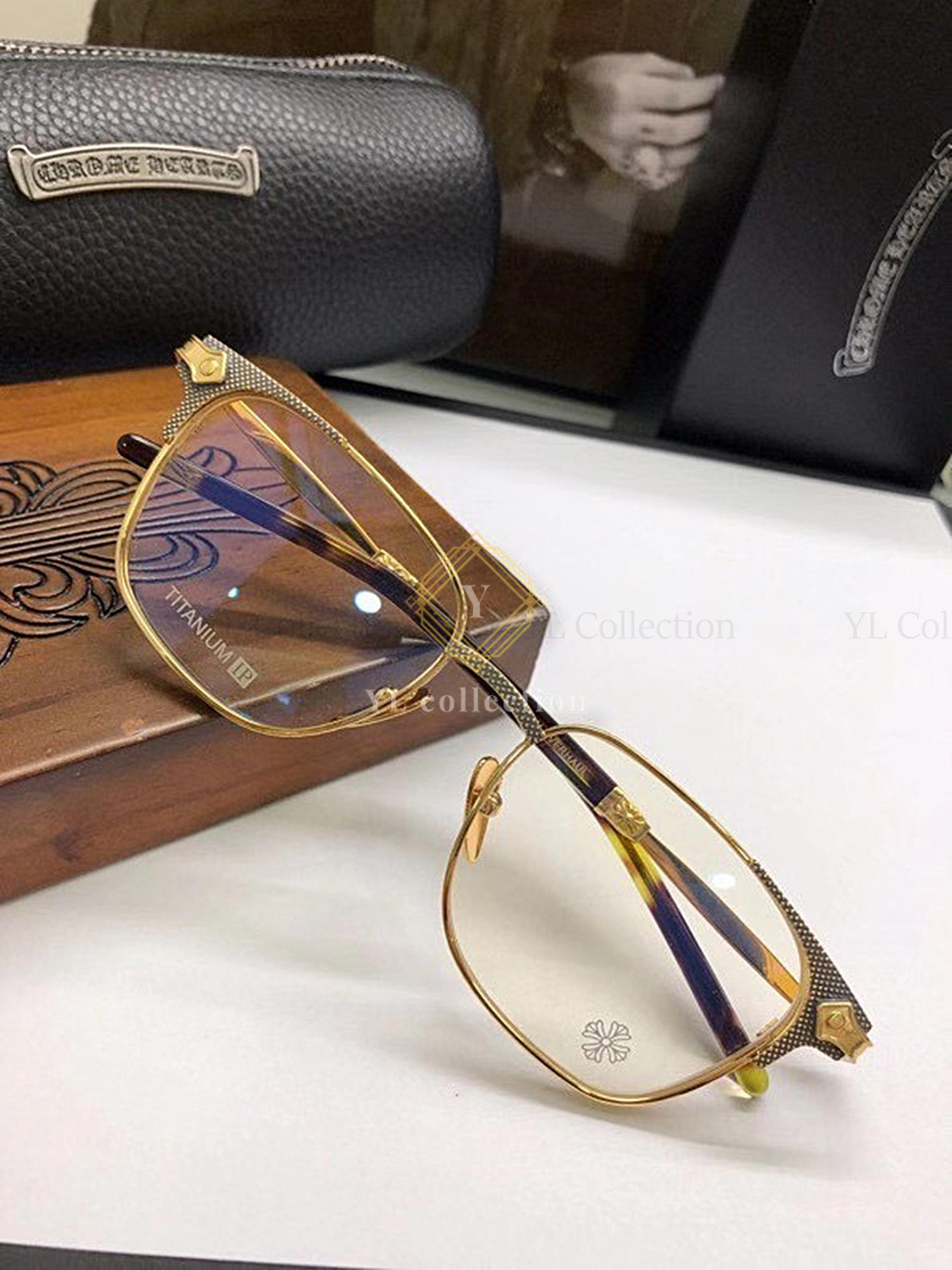 크롬하츠 ORALOVERHAUL 안경