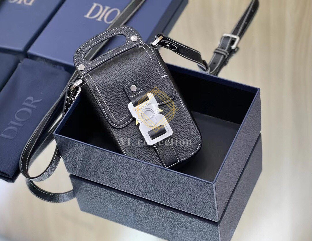 디올 새들 스트랩 버티컬 미니 크로스백