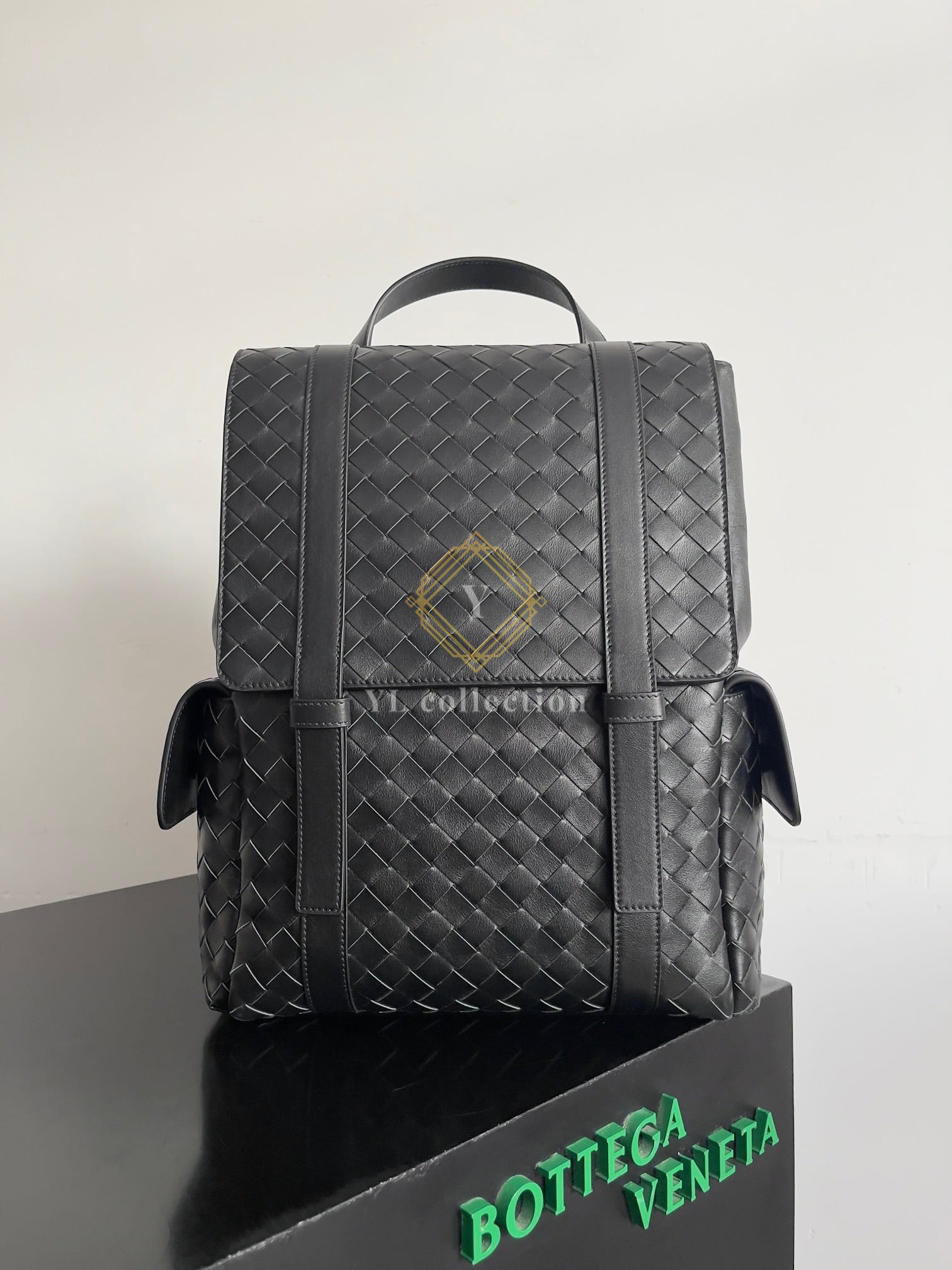 보테가베네타 백 투 스쿨 백팩