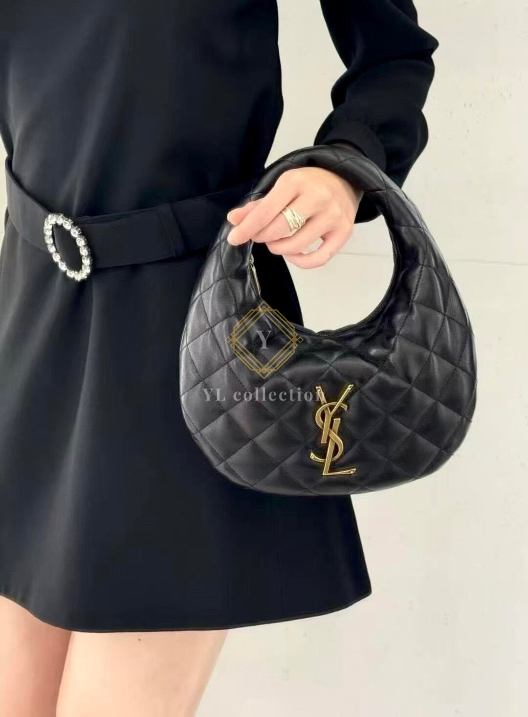 생로랑 이카리노백