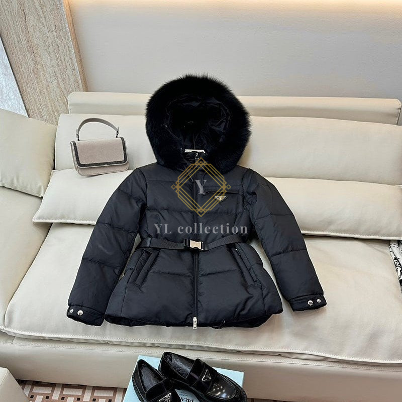 프라다 벨티드 다운 패딩 자켓