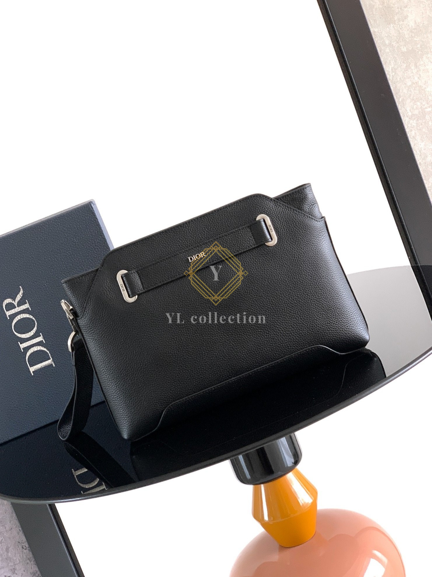 디올 Normandie A5 트라이앵글 클러치