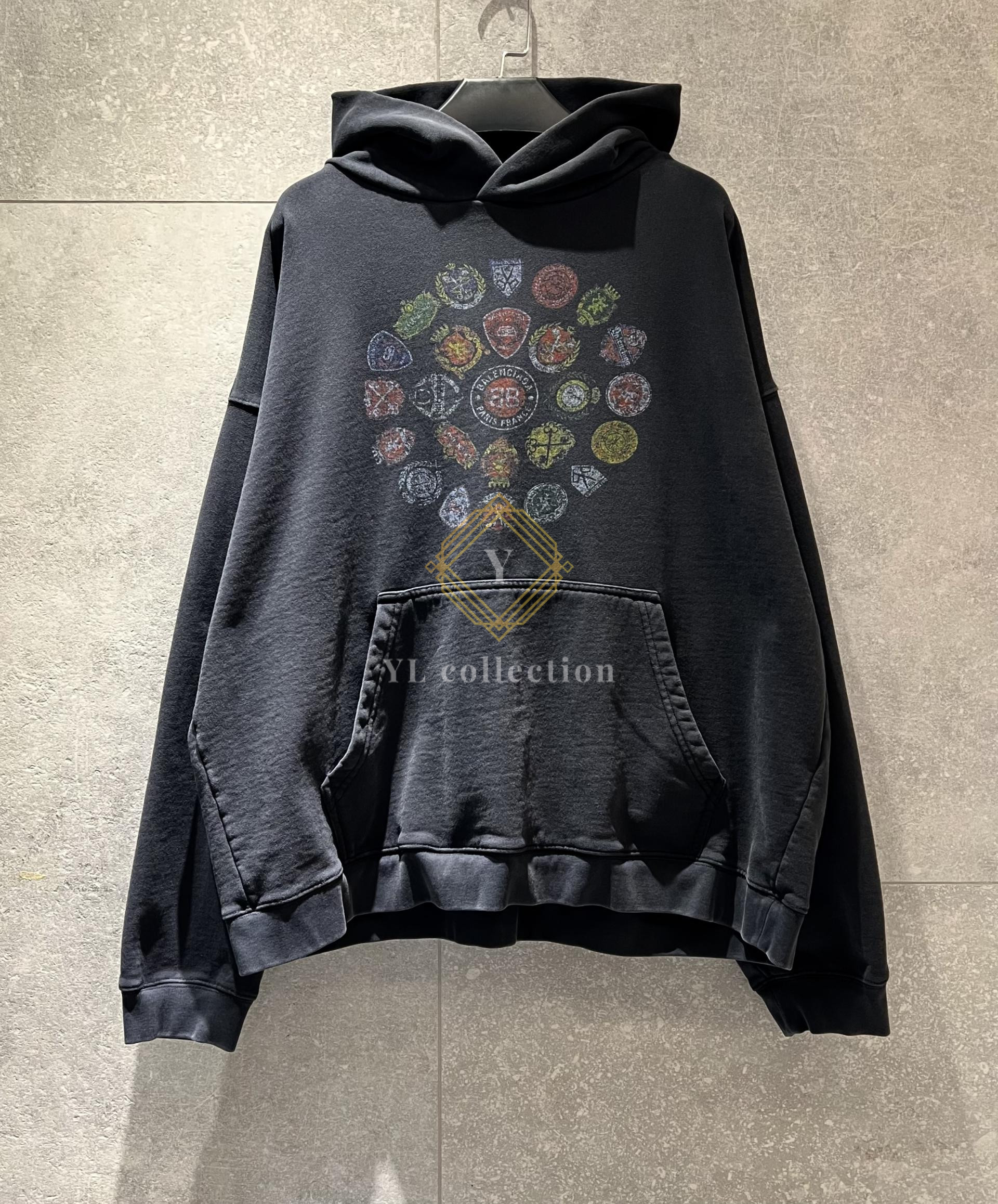 발렌시아가 스파이럴 크레스트 후디