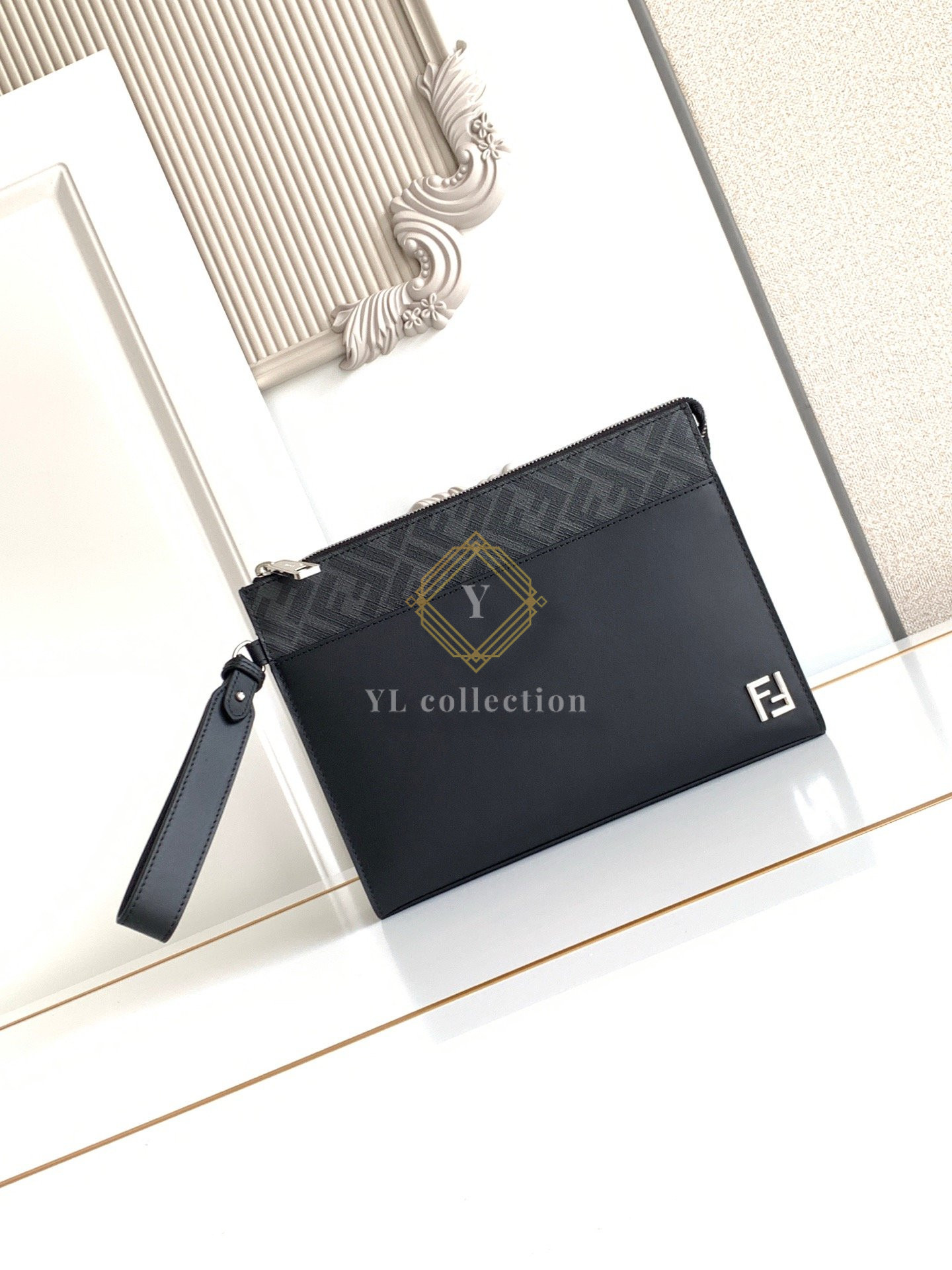 펜디 FF 스퀘어 클러치백