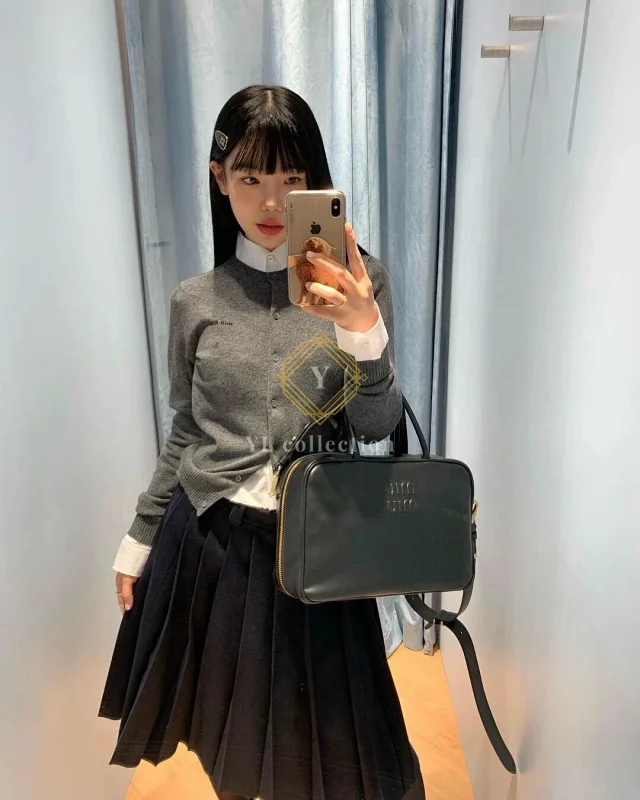 미우미우 에나멜 메탈 헤어핀