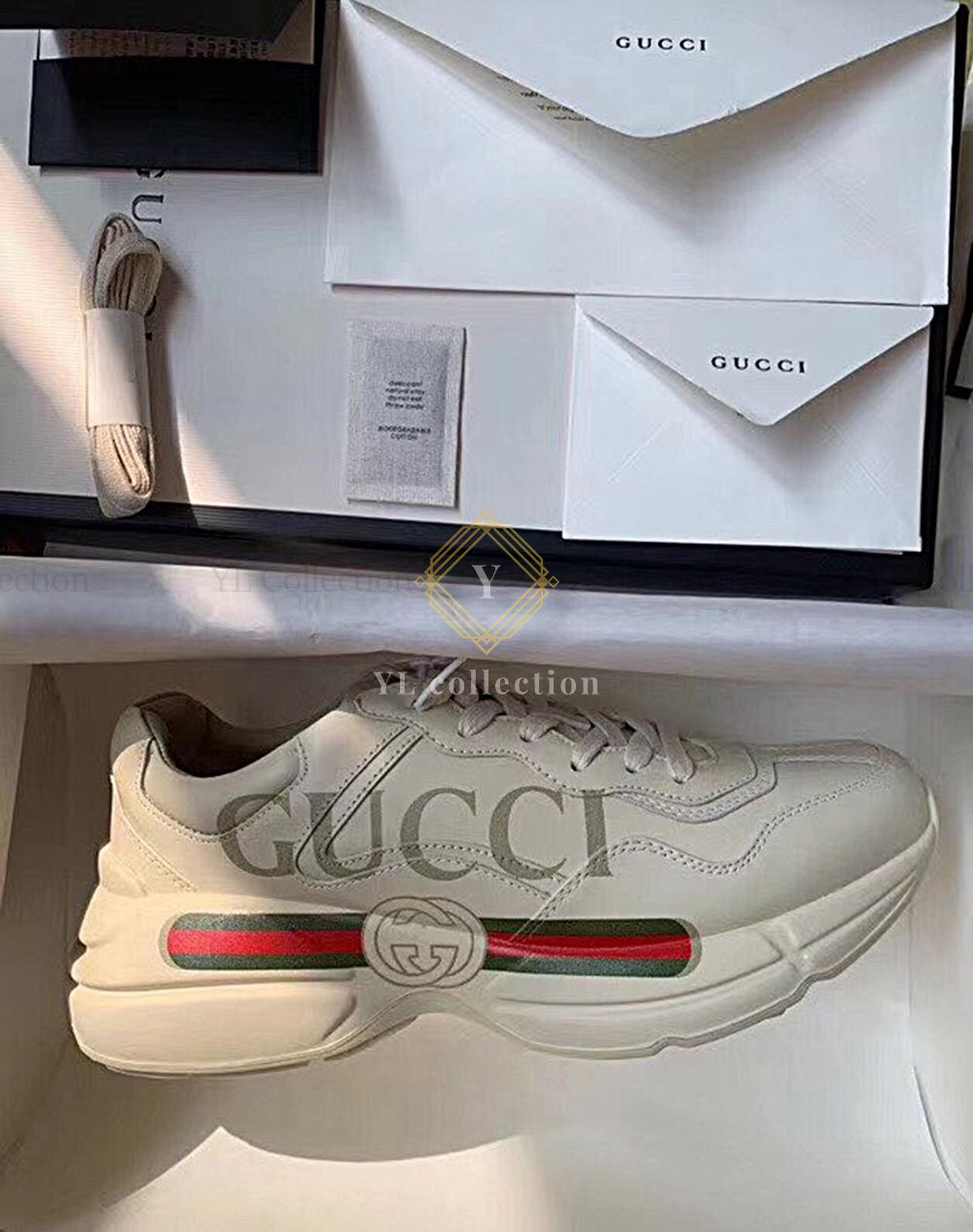 구찌 띠로고 라이톤 스니커즈