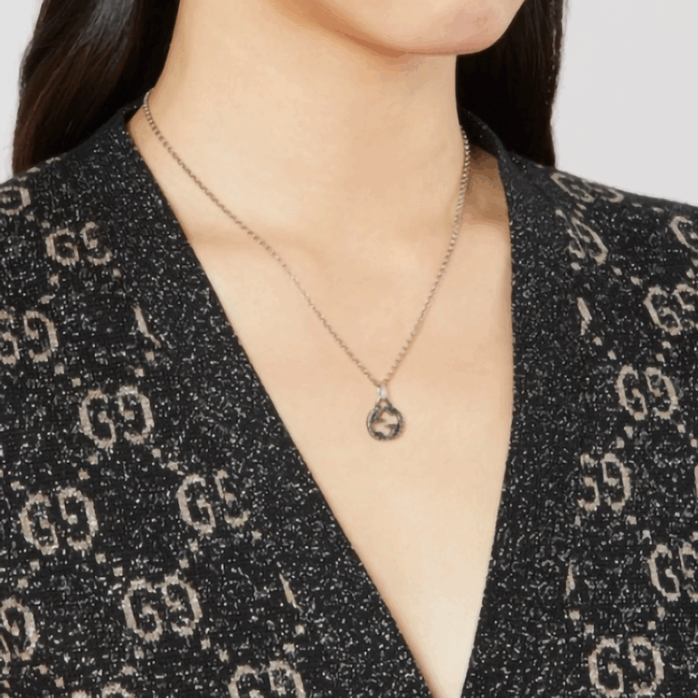 구찌 인터로킹 G 펜던트 목걸이