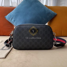 구찌 GG 수프림 캔버스 숄더백