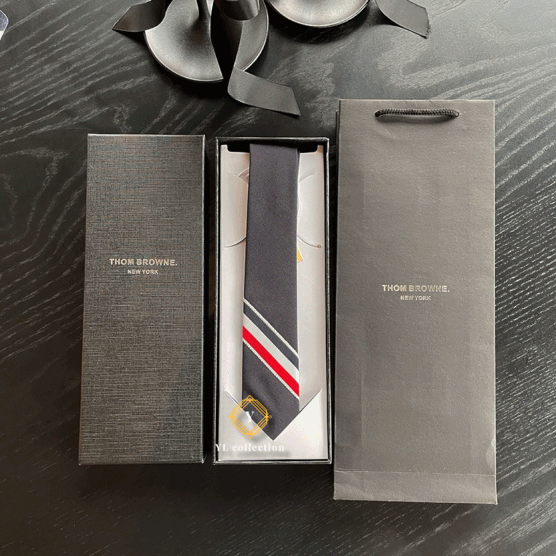 톰브라운 사선 넥타이