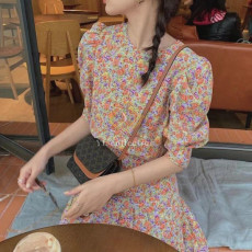 셀린느 월렛 온 스트랩