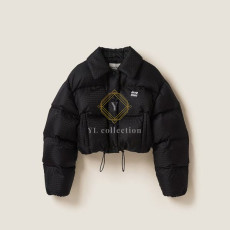 미우미우 로고 크롭 다운 여성 재킷