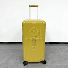 리모와 노티컬 & 진저 에센셜 컬렉션 캐리어 33인치