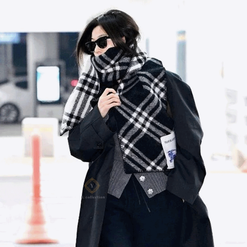 버버리 체크 라벨 머플러