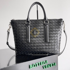 보테가베네타 인트레치아토 소프트 브리프케이스 폰단트