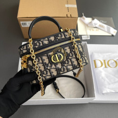 디올 30 Montaigne 미니 베니티 케이스