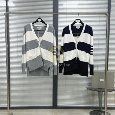 톰브라운 오프 화이트 럭비 스트라이프 브이넥 가디건