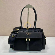 프라다 익스플로어 미디엄 리나일론 토트백