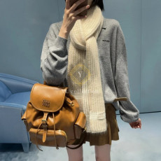 미우미우 로고 머플러