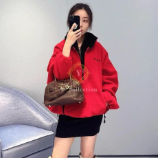 미우미우 플리스 스웨트셔츠