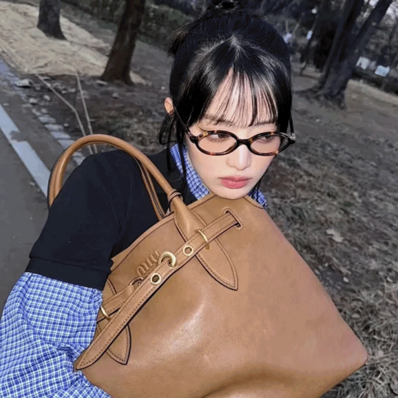 미우미우 리가드 선글라스 SMU04Z