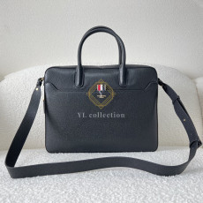 톰브라운 페블 그레인 레더 비즈니스백