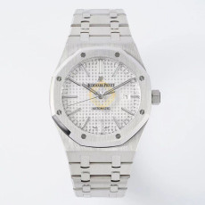 오데마피게 로얄오크 41mm 15400 화이트